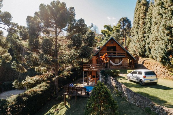 Explorez les Meilleurs Campings en Bretagne pour des Séjours de Surf Inoubliables et des Vagues Éblouissantes !